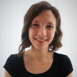 Dr. Julia Krumbholz