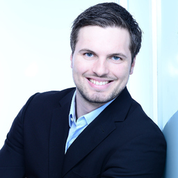 Tobias Staak