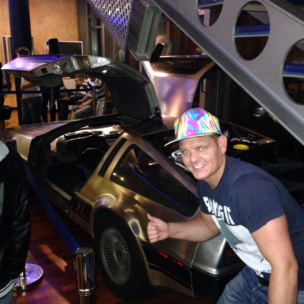 Robert Hallbauer Metallbaumeister/ Schweißfachmann S. Knospe