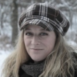 Helga Scharf