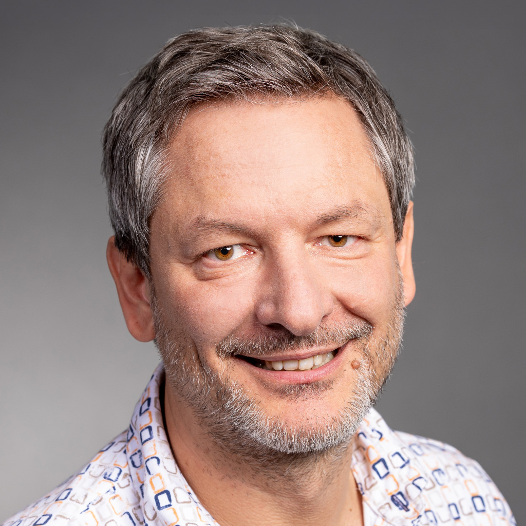 Dipl.Ing. Alexander Lützow Oral Care Smart Platforms Technical