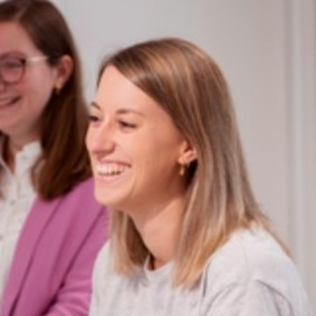 mona-van-de-ven-senior-performance-marketing-manager-urlaubsguru