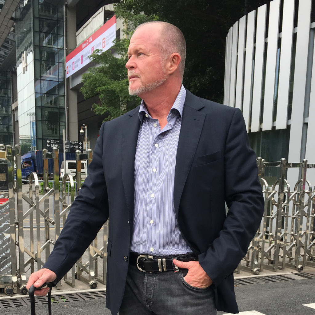 Michael A. Weyland General Manager Pyramid Continental Hotel XING