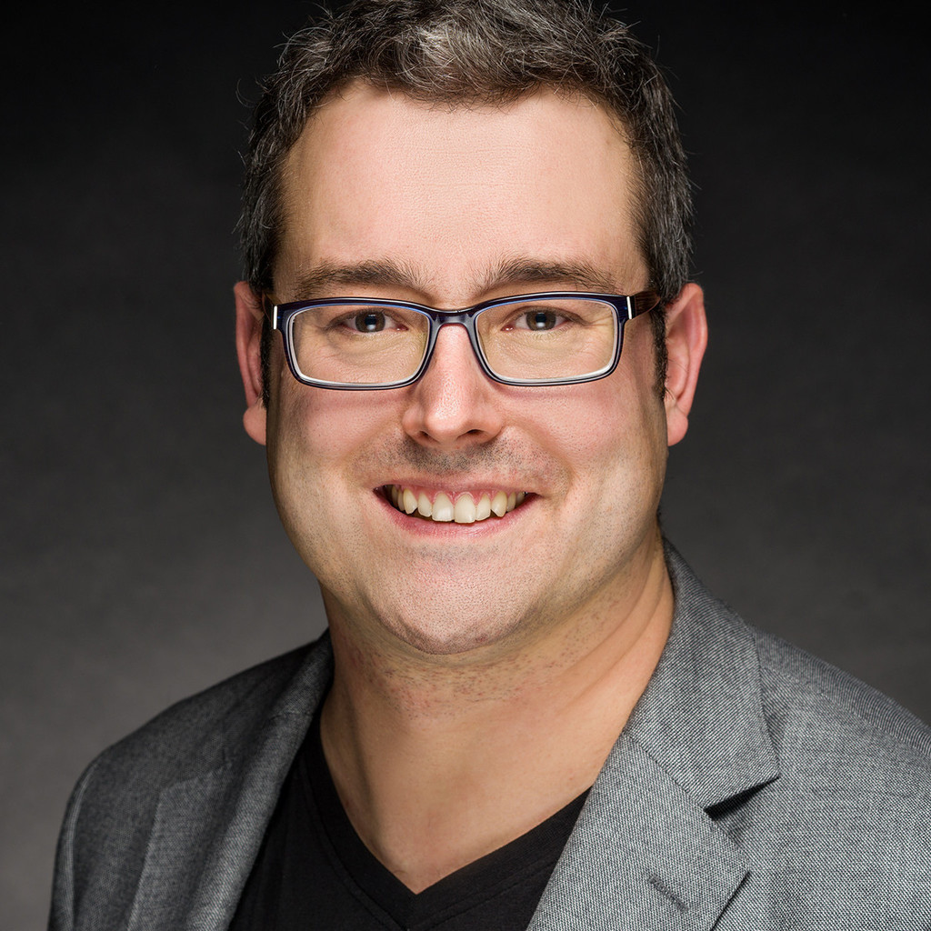 Frank Esser Senior Solutions Consultant Digital Media Adobe XING