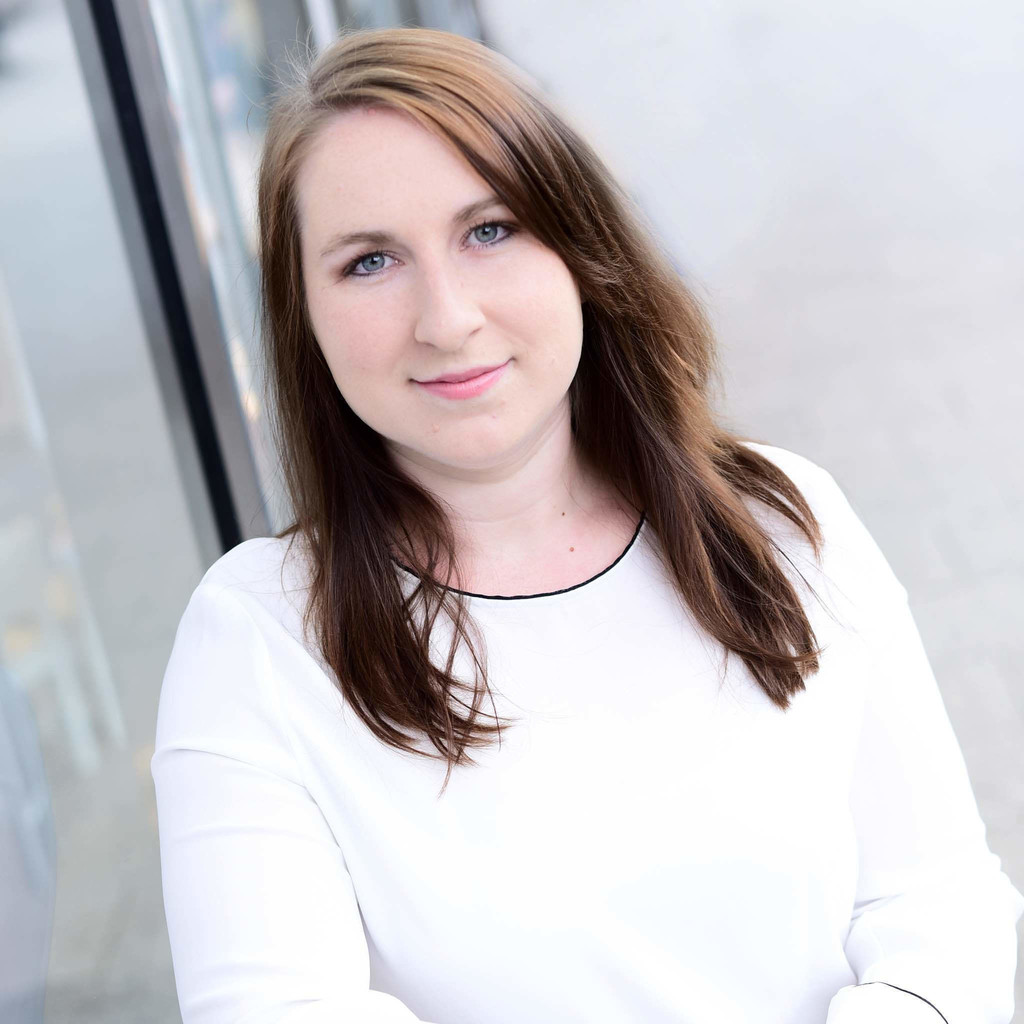 Julia Berghoff - Einkaufsassistent - Maler-Einkauf Süd-West eG | XING