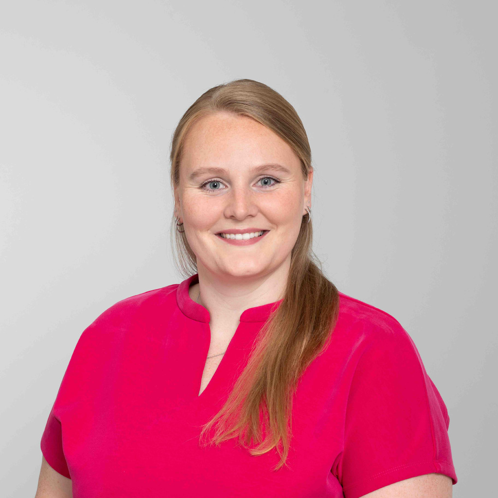 Jennifer Stomp Pflegerische Stationsleitung Universit tsklinikum 