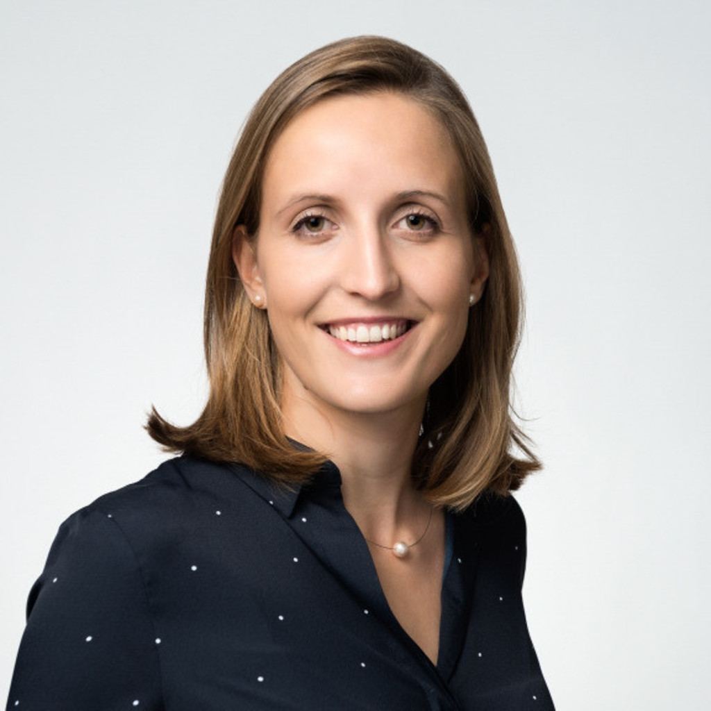 linda-osen-senior-digital-project-manager-hoy-ag-xing