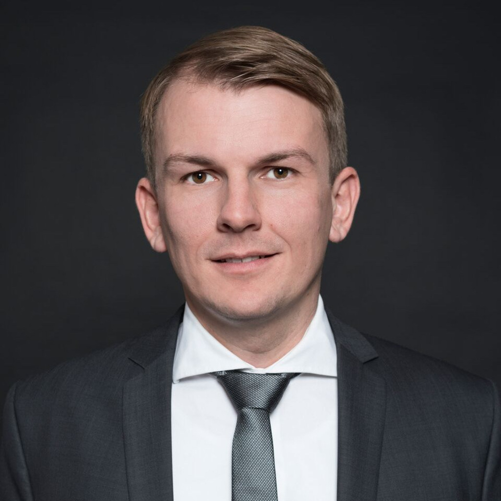 Viktor Schmidt Mitarbeiter Finanzbuchhaltung Kliniken Südostbayern