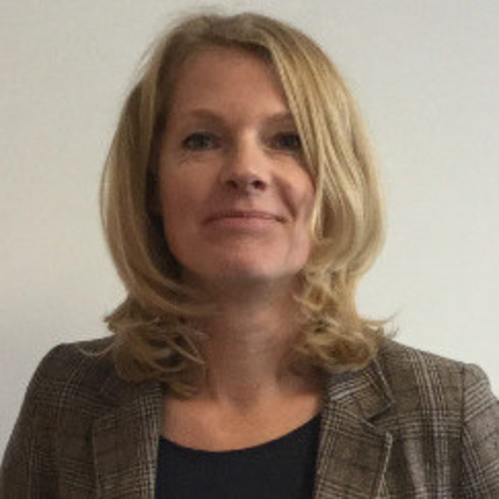 Ina Fischer Alumni Relations Germany, Switzerland, Austria Strategy