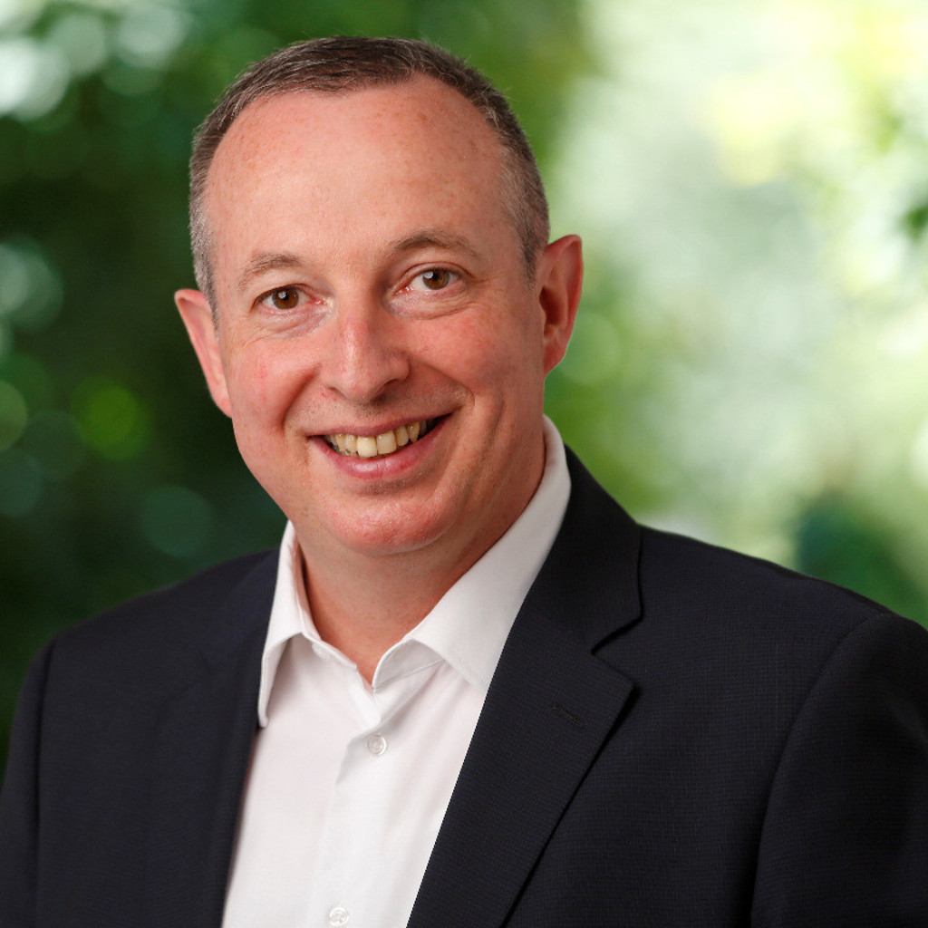 Dipl.Ing. Hubert Meckel Lead Sales Engineer Box Deutschland GmbH