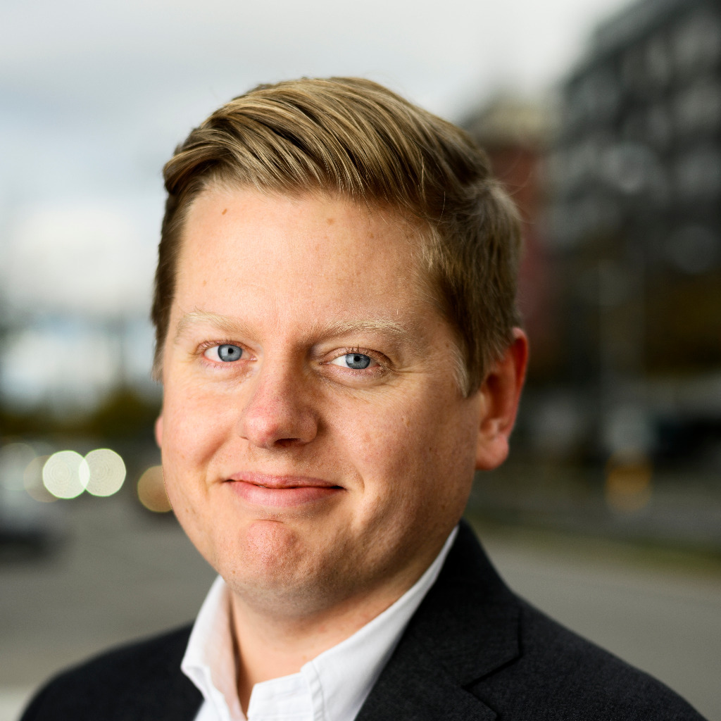 Erik Dahl VP Data, Cloud and Machine Learning Echo State GmbH XING