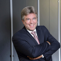 Dr. Ralf Erich Schauer