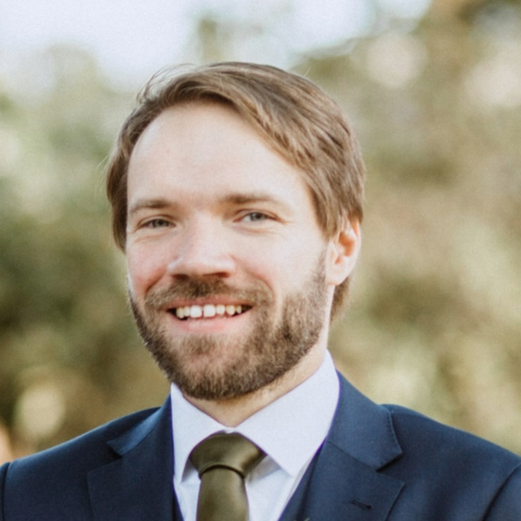 Dr. Stefan Ahrens Medical Affairs Scientist field Pfizer Pharma