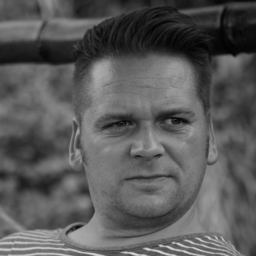 Dr. Mathias Tusche