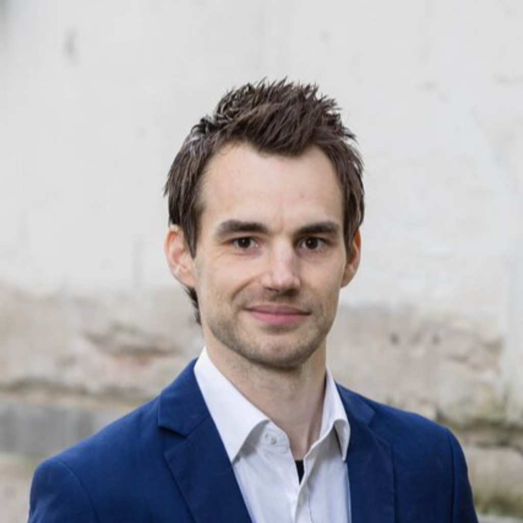 Michael Weckeck Consultant für innovative Fördermittel FirstBlue XING