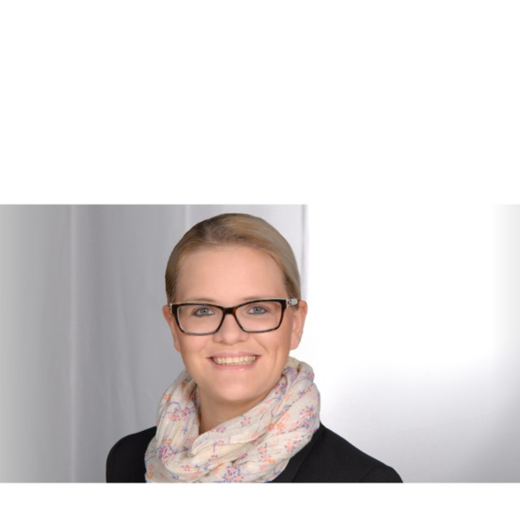 Social Media Profilbild Kathrin Düll Neustadt an der Aisch