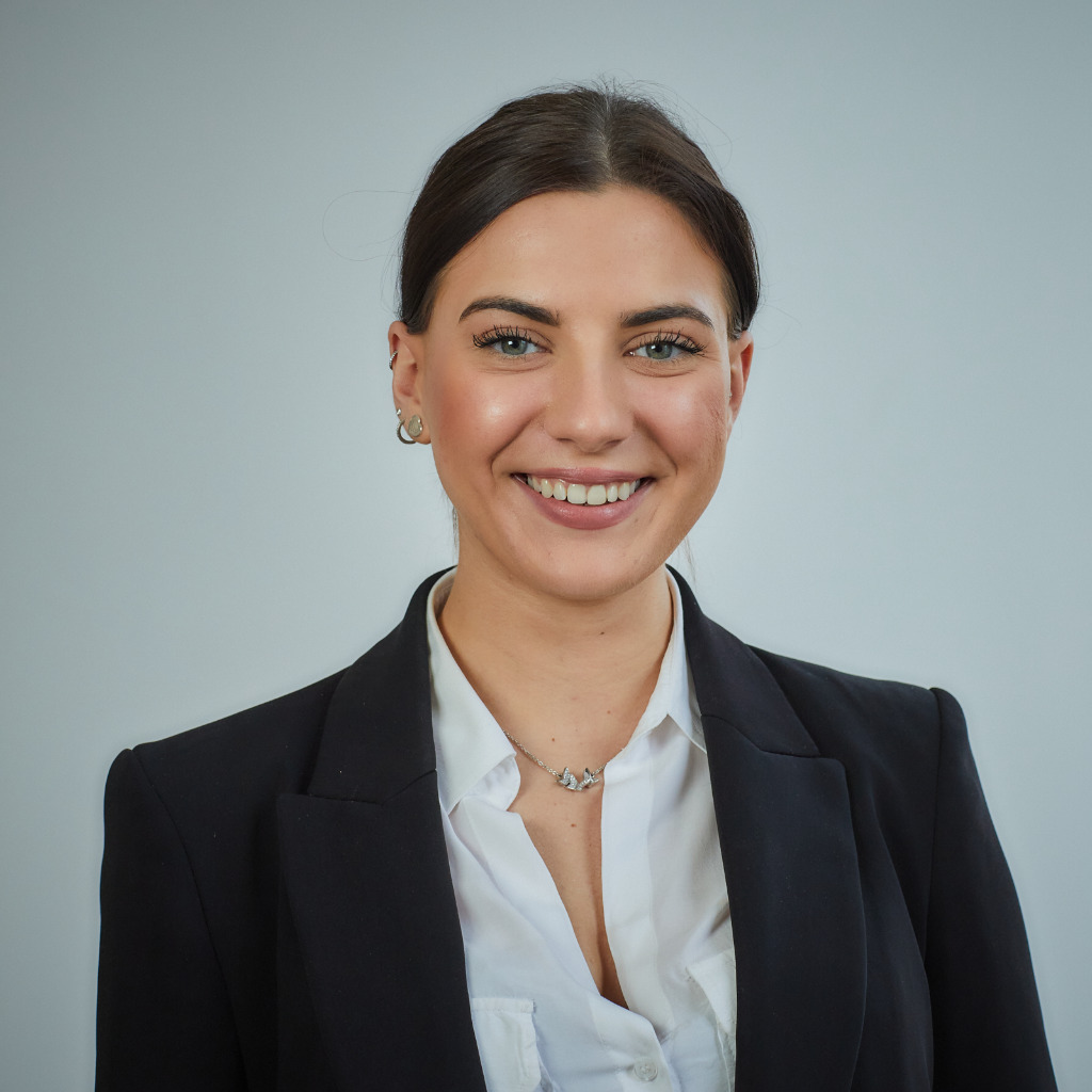 Nataliya Ilchenko Senior Personalberaterin Rocksolid