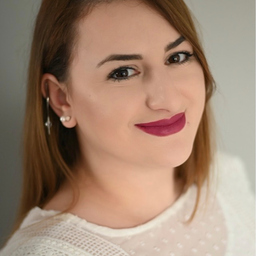 Nilüfer Akyüz