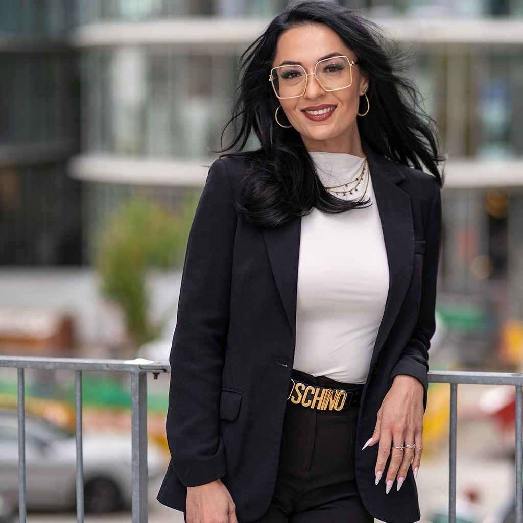 Alessia Yesiltas Finanzbuchhalterin Empora Construction GmbH XING