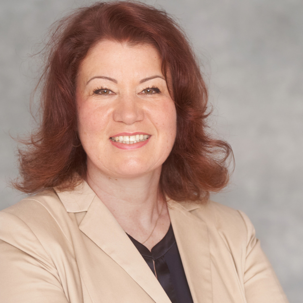 Mag. Heidi Oestringer Abteilungsleiterin Gremien, Strategie und