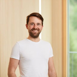 Julian Hüttner