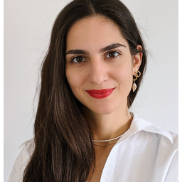 MARIA LARENTZAKI