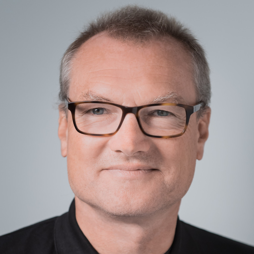 klaus fuchs Diplomkaufmann Daimler AG XING