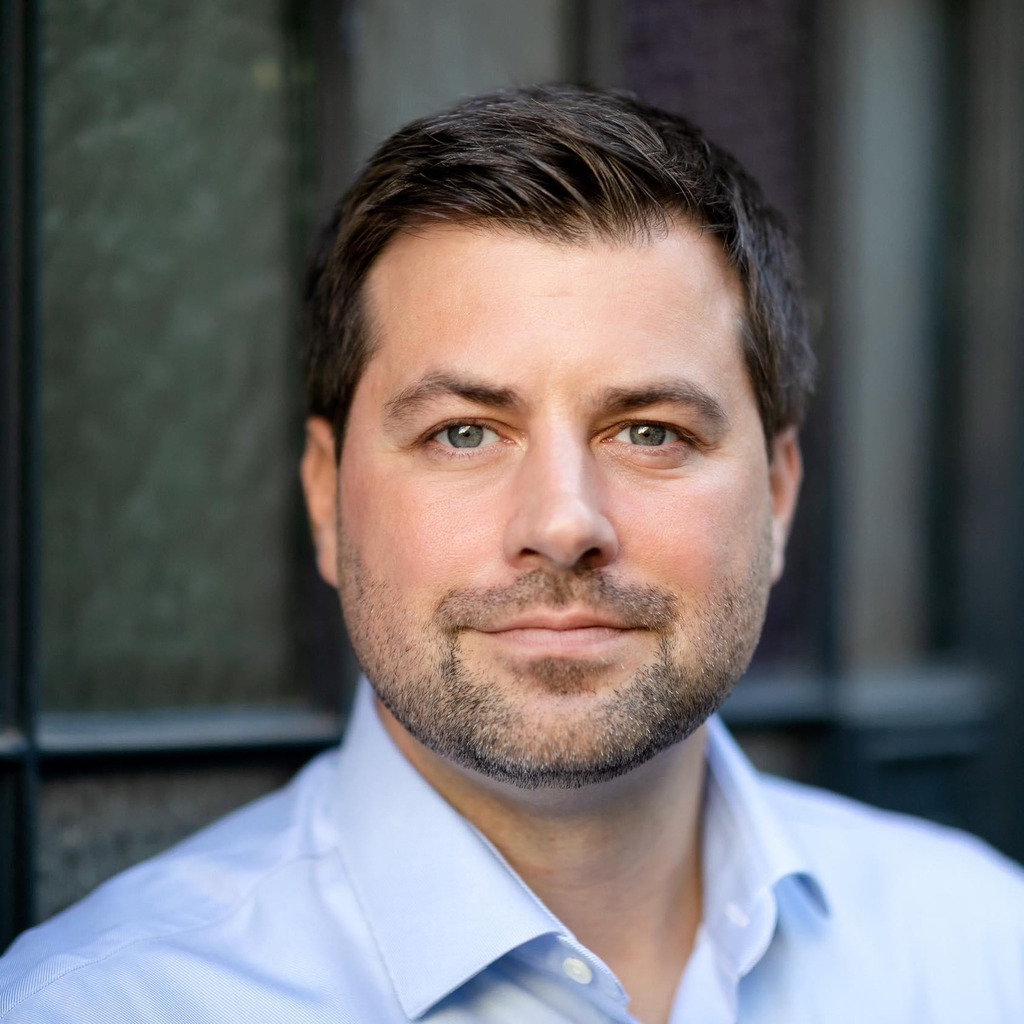 Michael Bernhard Geschäftsführer global office Franchise AT GmbH XING