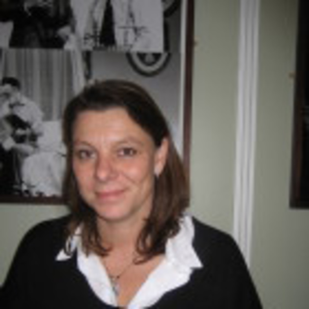 Simone Bach geschäftsführer finanzboerse24 XING