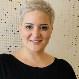 Yasmina Schmiegelt