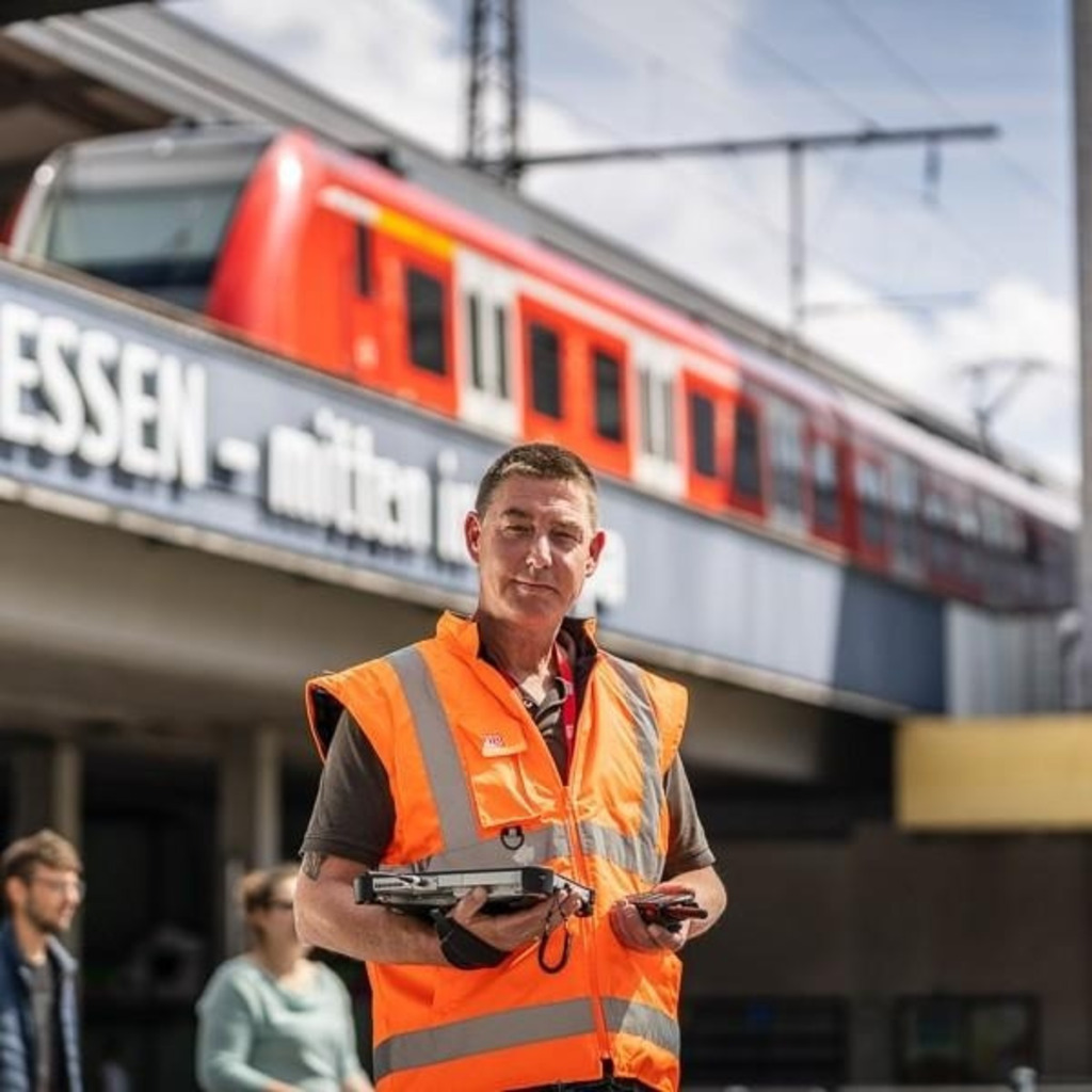 Holger Cremer Techniker Fernmeldedienst BOS Funk