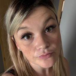 Nicole Heryschek