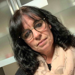 Nicole Laub