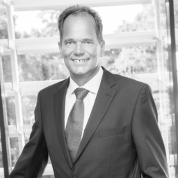 Dr. Thomas Roethig