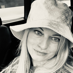 Nicole Desirée Forstner (Zens)