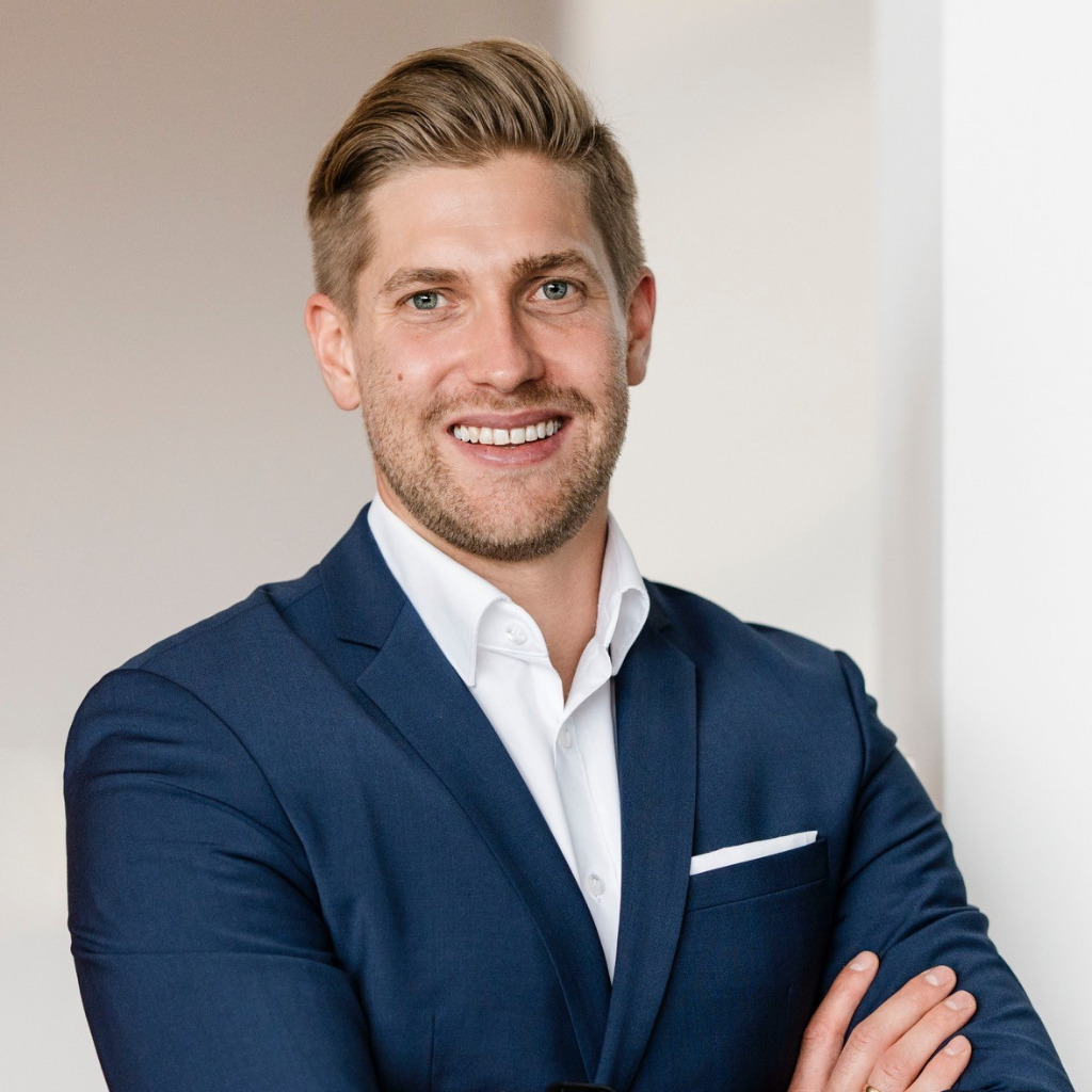 Lucas Fritz Product Sales Manager & Pricing Specialist Surgical