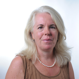 Dr. Stefanie Magyar