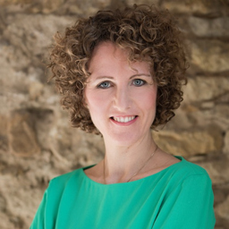Stefanie Zervos