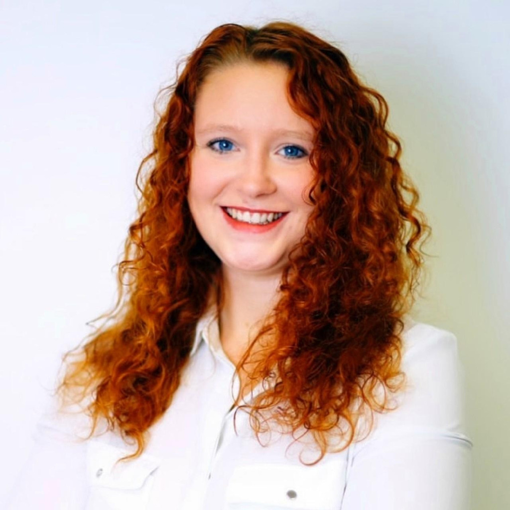 Anne Schwabe Senior Producer & Projektmanager Premium Shopping AG