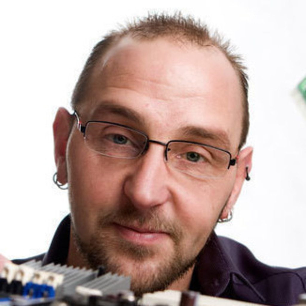 Wolfram Schickert IT System Engineer / Processes / System Management