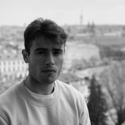 Alvaro Tina