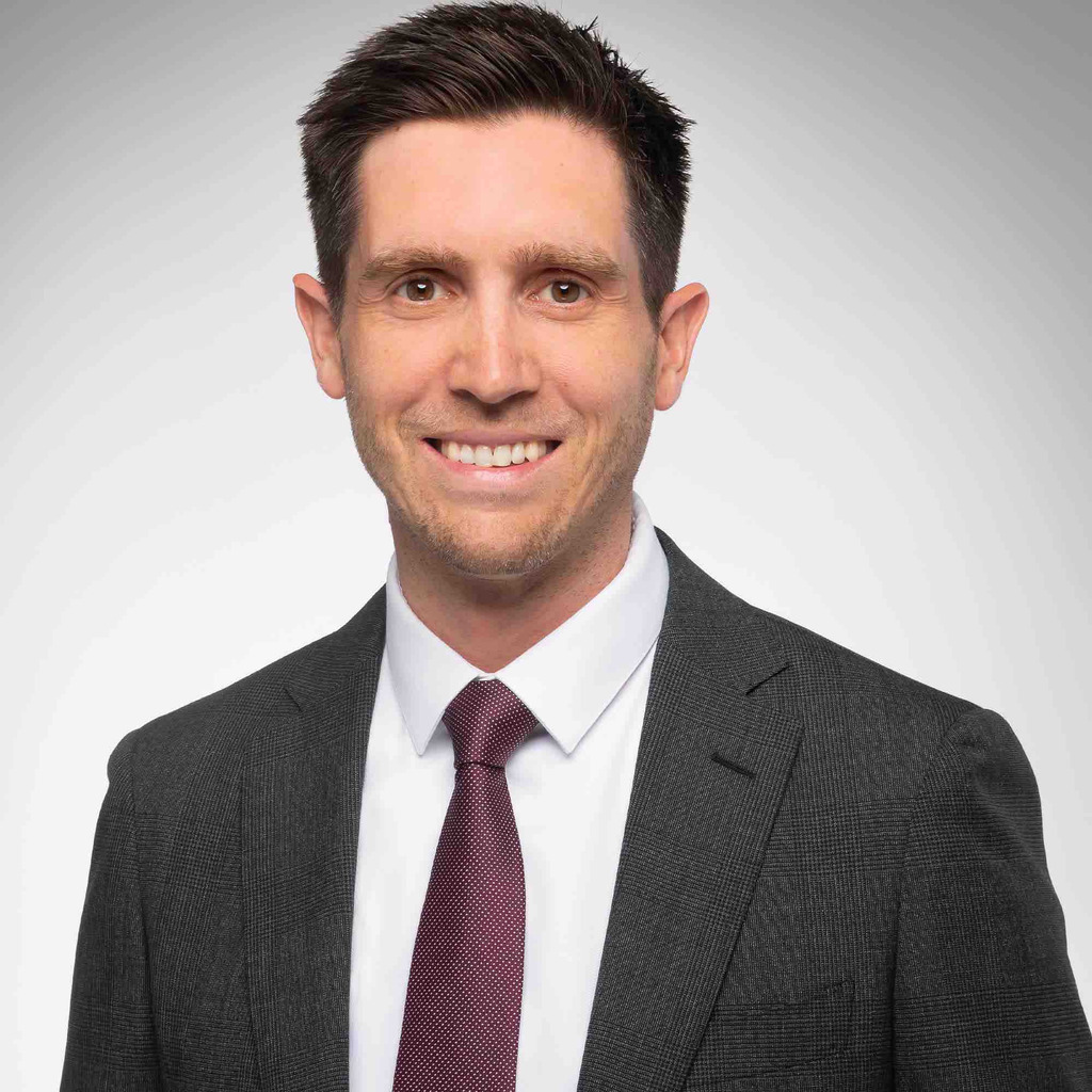 Steffen Gihr Associate Cushman & Wakefield LLP XING