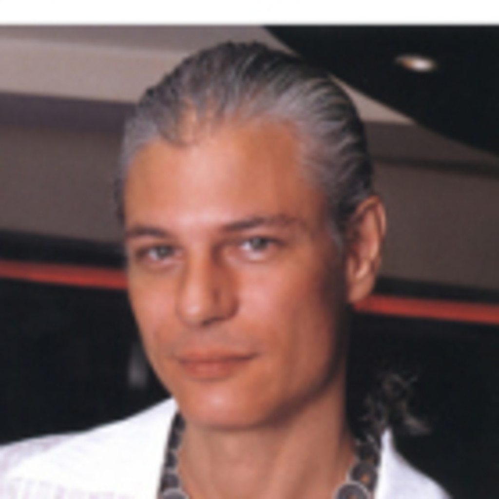Sri Shunyata Founding CEO and Designer Zoein Jewels and FIne Art XING
