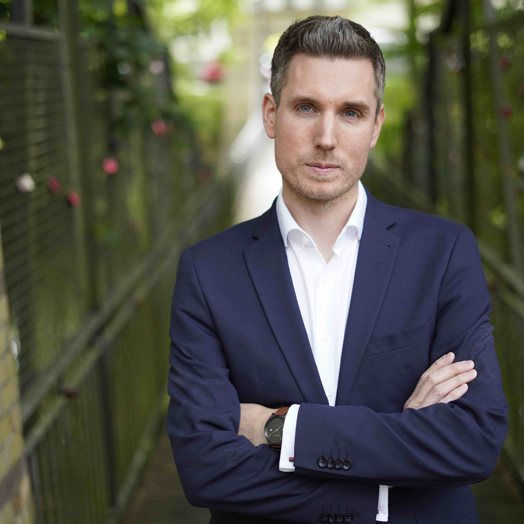 Christian Schulze Application Manager Linux/Windows VHV Gruppe XING