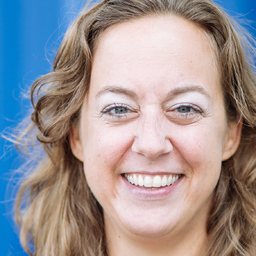 Dr. Nadine Stutz