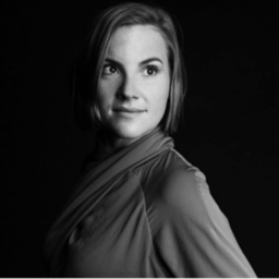 Julia Hartung