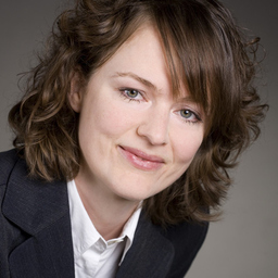 Dr. Julia Steudle