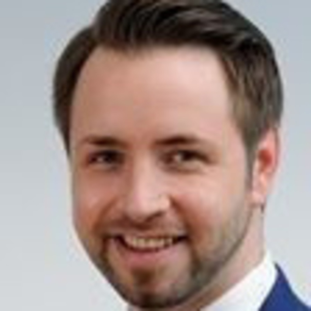 Janis Gilles Finanzberater R+V Versicherung XING