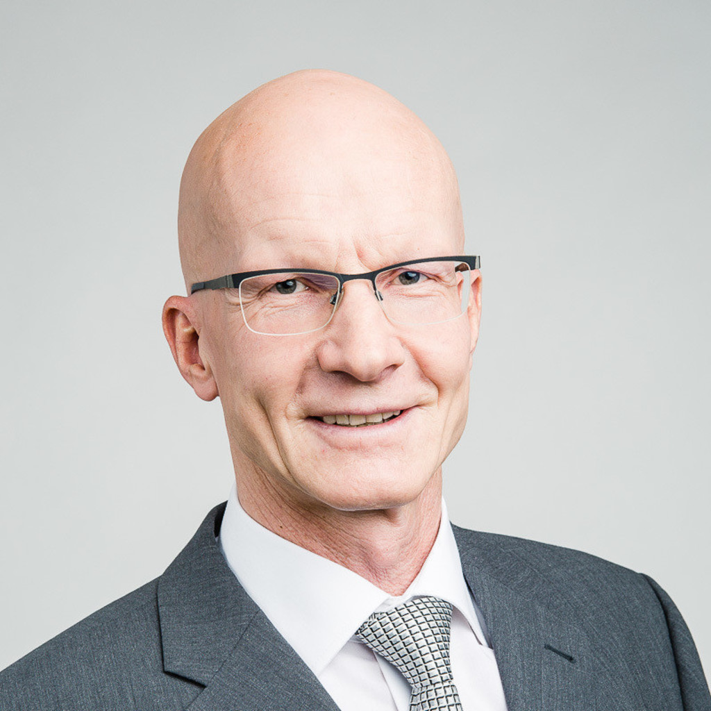 Benno Arnold Senior Spot Trader Axpo Solutions AG XING