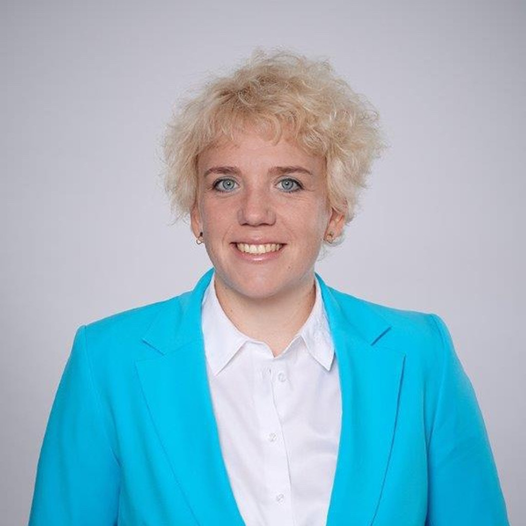 Bettina Schmid - Prokuristin - Stadtwerke Lindau (B) GmbH & Co. KG | XING